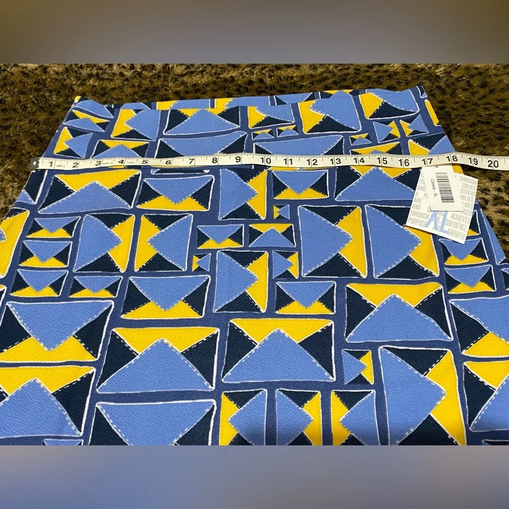 CLOSET CLEAR OUT ON ALL LULAROE MAKE A OFFER BUNDLE NWT XL SLIMMING HIGH WAISTED - Picture 4 of 8